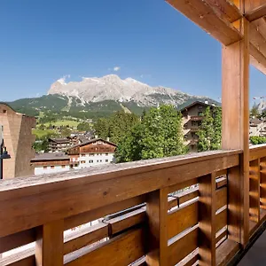 Appart hôtel Radisson Residences Savoia Palace Cortina D’ampezzo, Cortina dʼAmpezzo